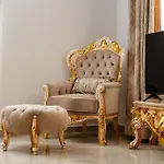Naxos Aristocratic Galanado
