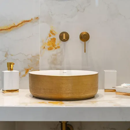 Naxos Aristocratic Galanado