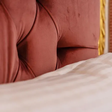 Naxos Aristocratic Galanado