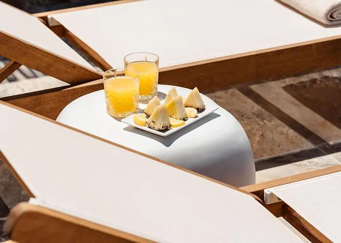 Naxos Aristocratic *